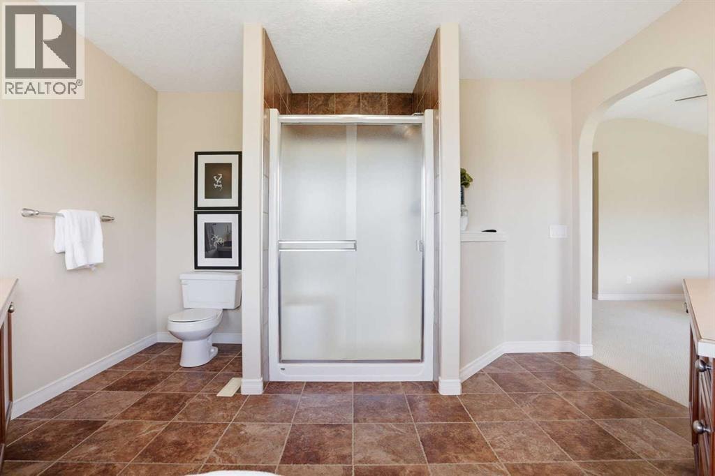 18 Drake Landing Crescent — photo 33