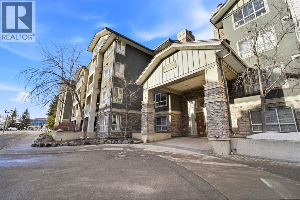 426, 35 Richard Court SW
