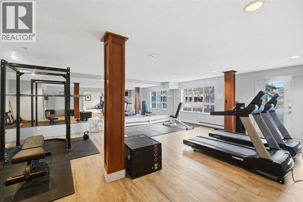 426, 35 Richard Court SW — photo 14