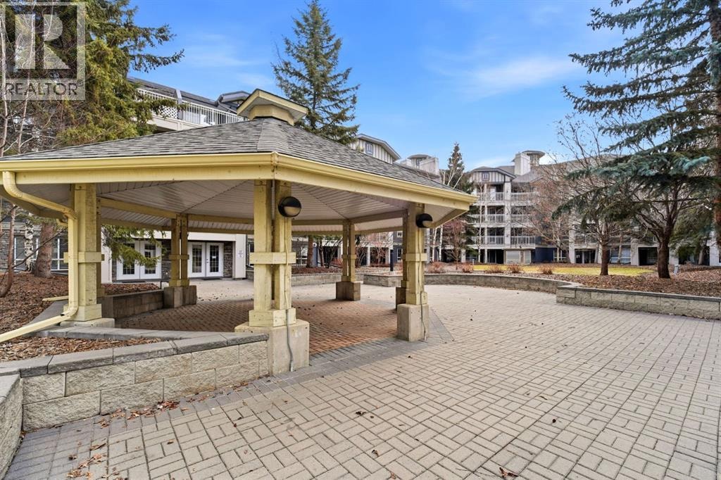 426, 35 Richard Court SW — photo 16