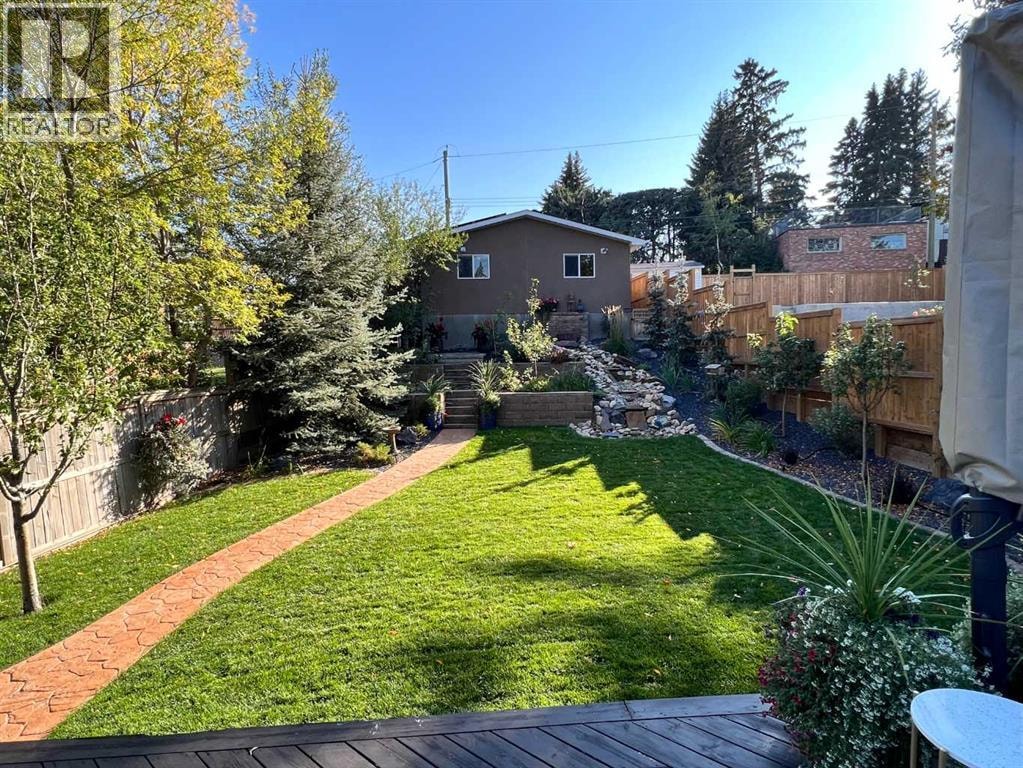 315 45 Avenue SW — photo 35