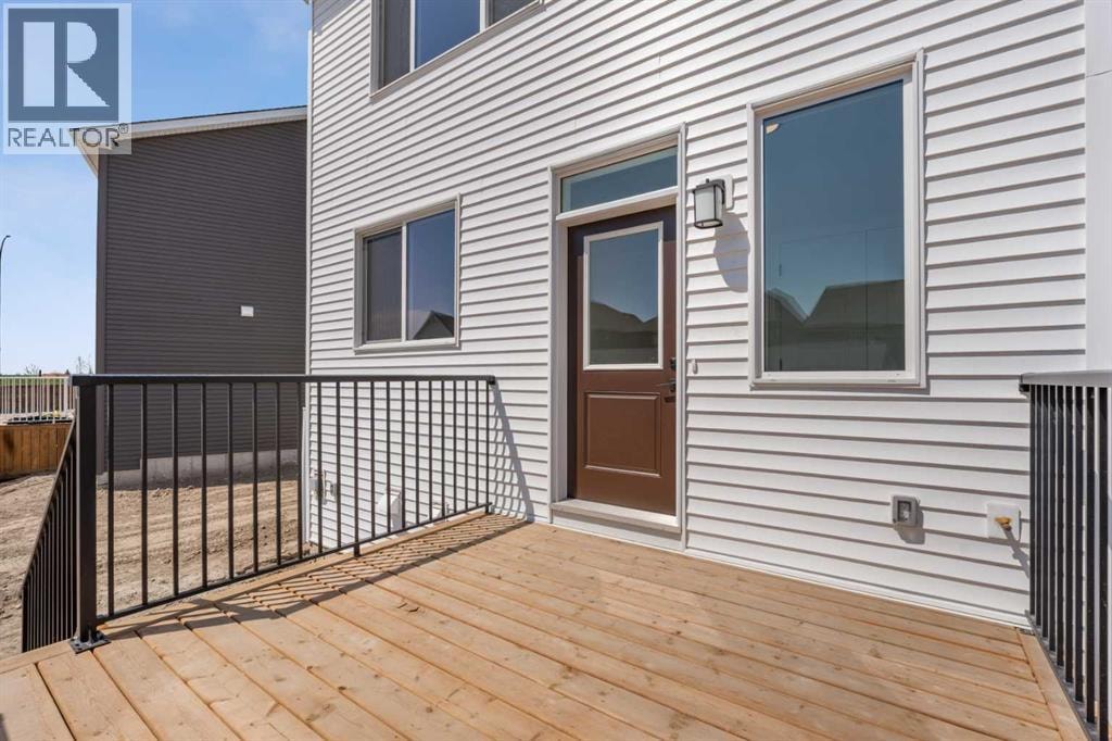 568 Buffaloberry Manor SE — photo 44