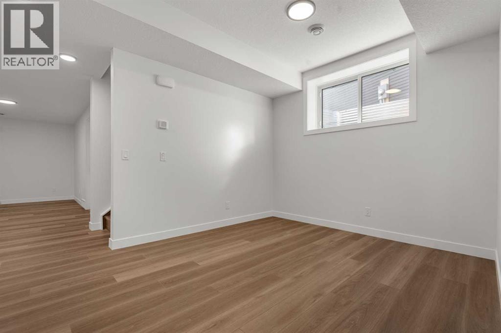 568 Buffaloberry Manor SE — photo 33