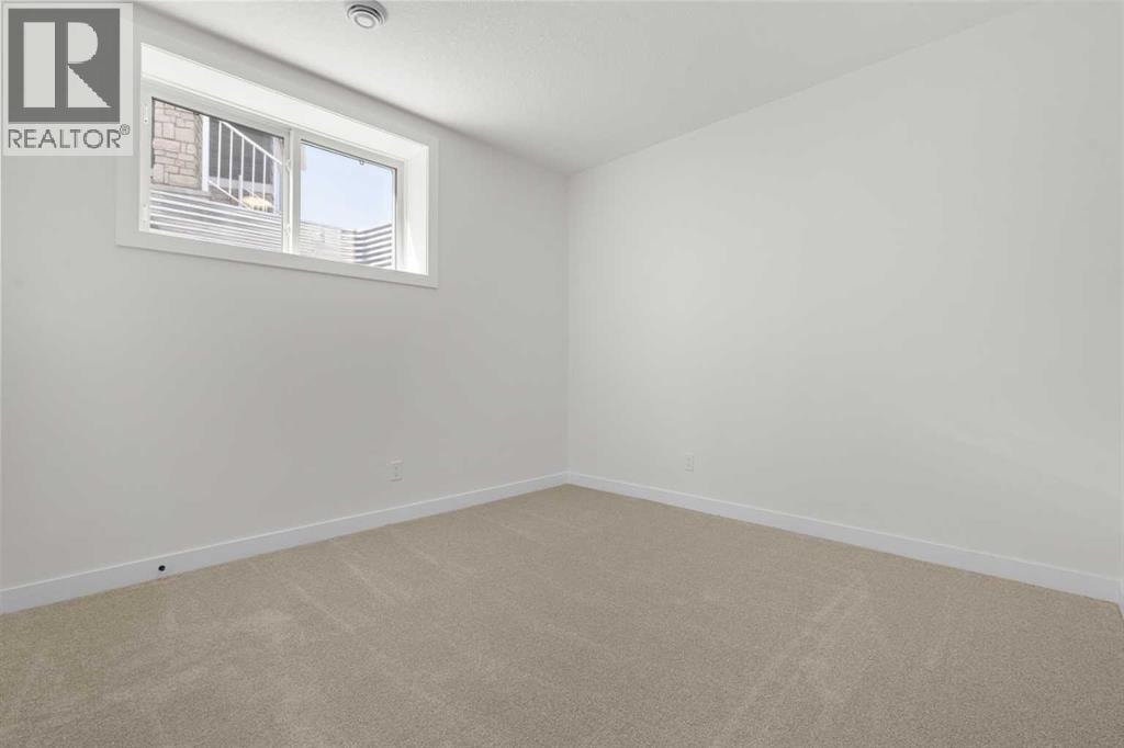 568 Buffaloberry Manor SE — photo 41