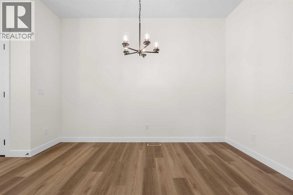568 Buffaloberry Manor SE — photo 11
