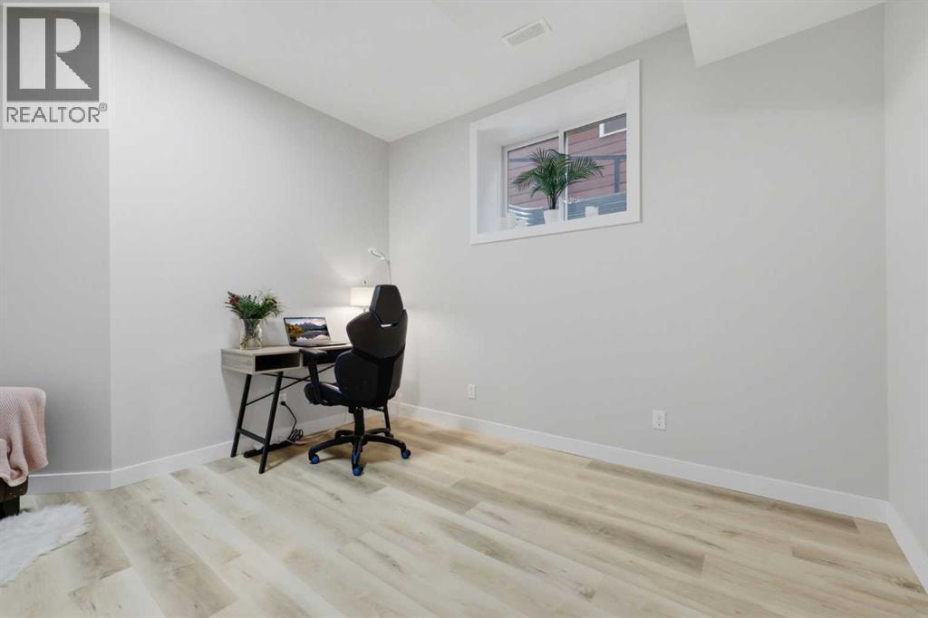51 Ranchers Crescent — photo 46
