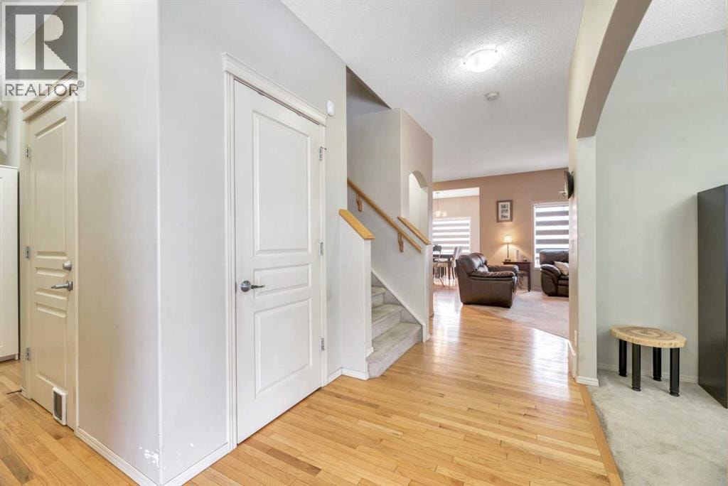 408 Rainbow Falls Way — photo 3