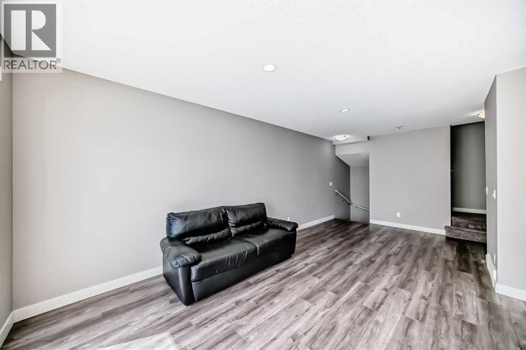 201 Evanston Manor NW — photo 22
