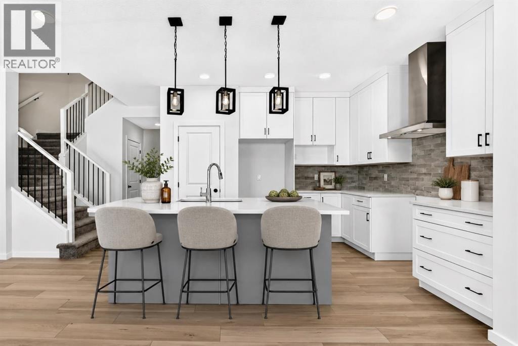 18 Osprey Hill Bay SW — photo 1