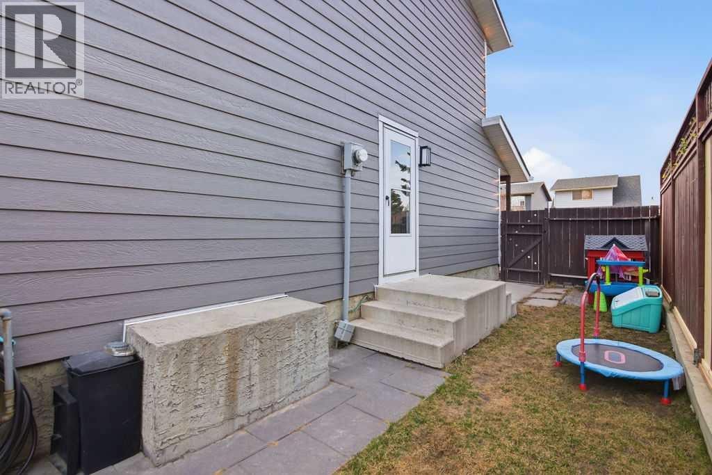 96 Abberfield Crescent NE — photo 33