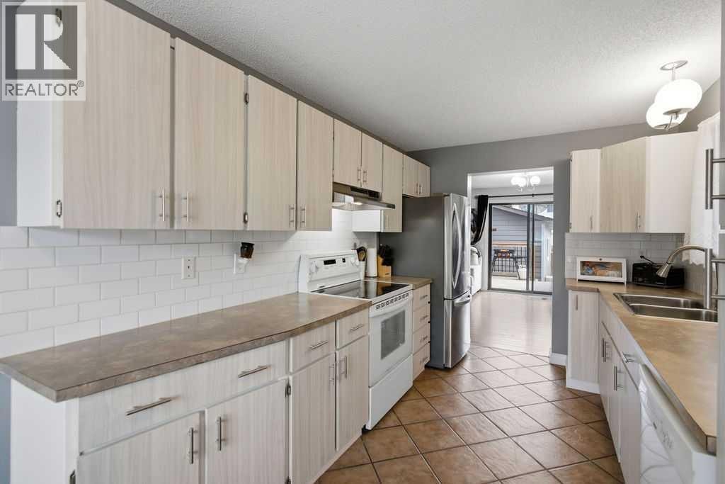 96 Abberfield Crescent NE — photo 9