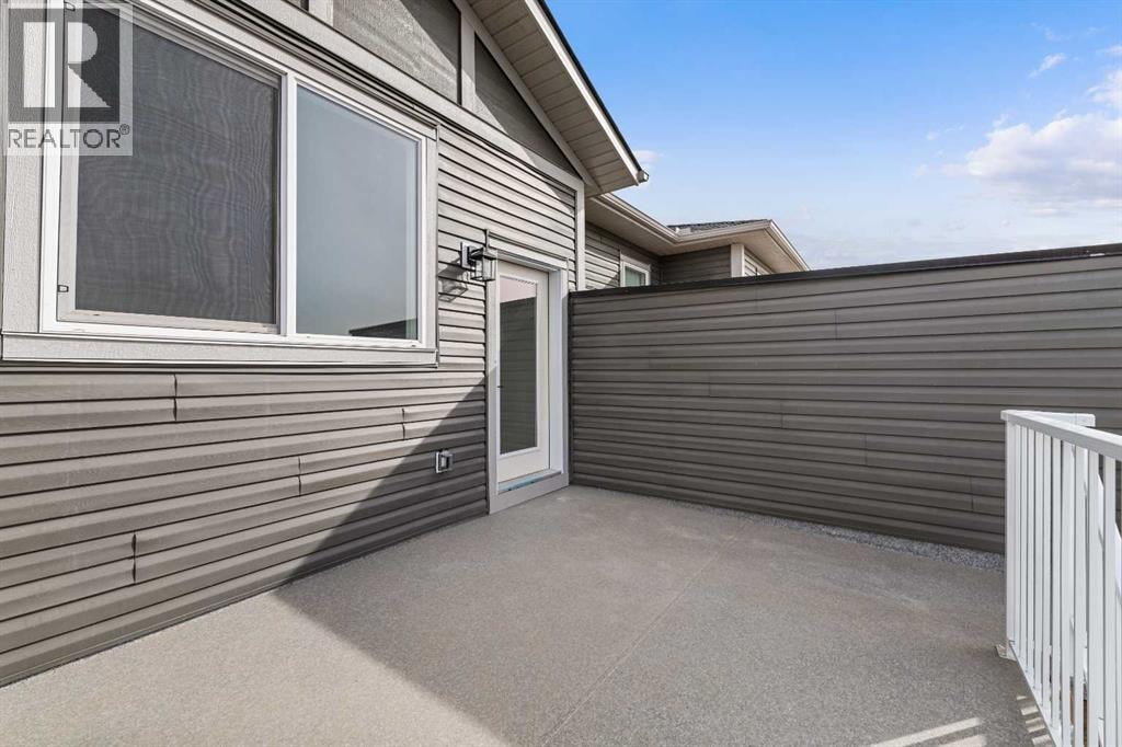 19 Wolf Crescent — photo 31