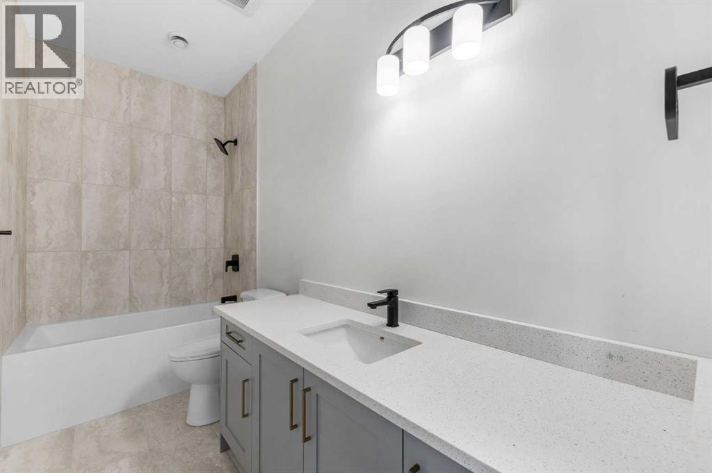 19 Wolf Crescent — photo 30