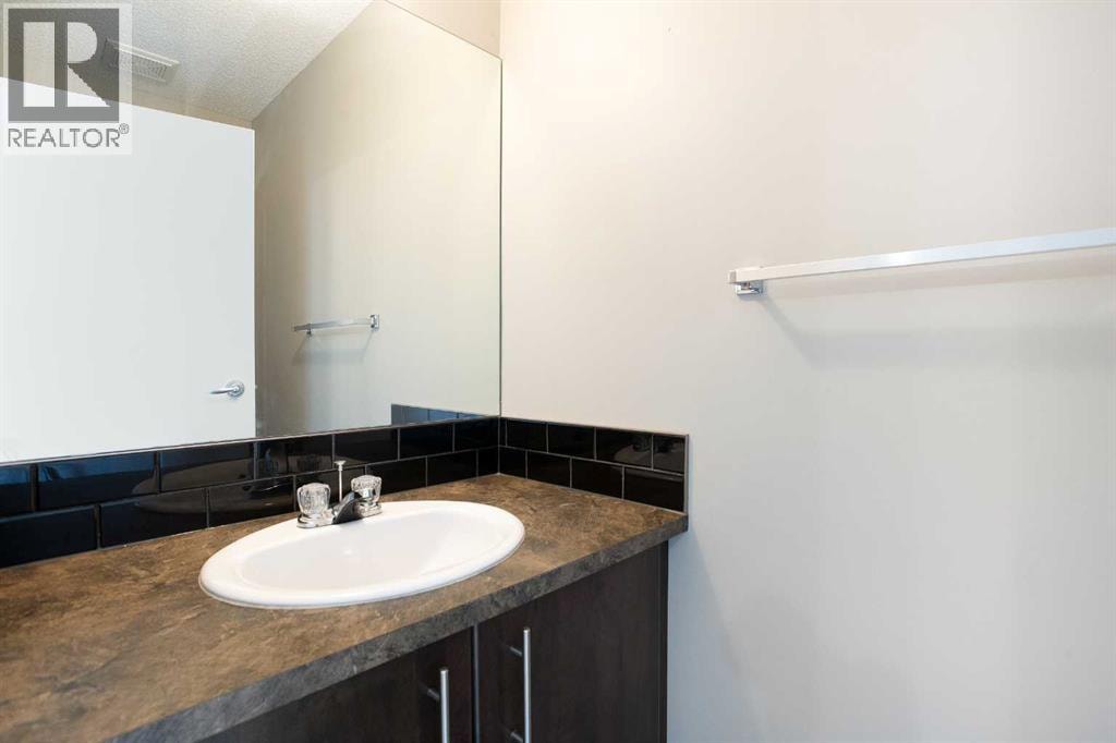 1004, 2445 Kingsland Road SE — photo 13