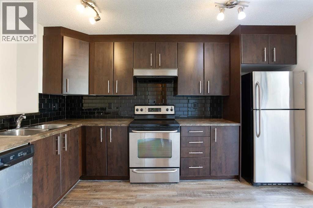 1004, 2445 Kingsland Road SE — photo 9