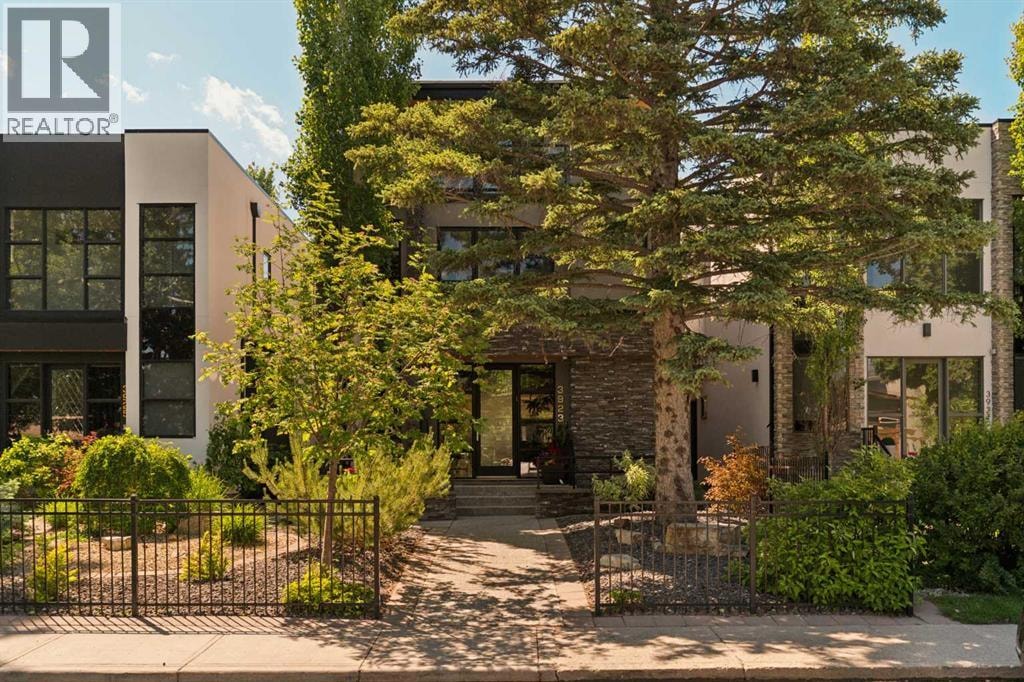 3923 15A Street SW — photo 2