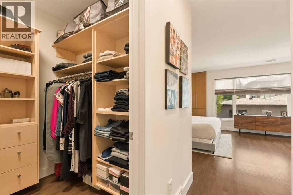 3923 15A Street SW — photo 25
