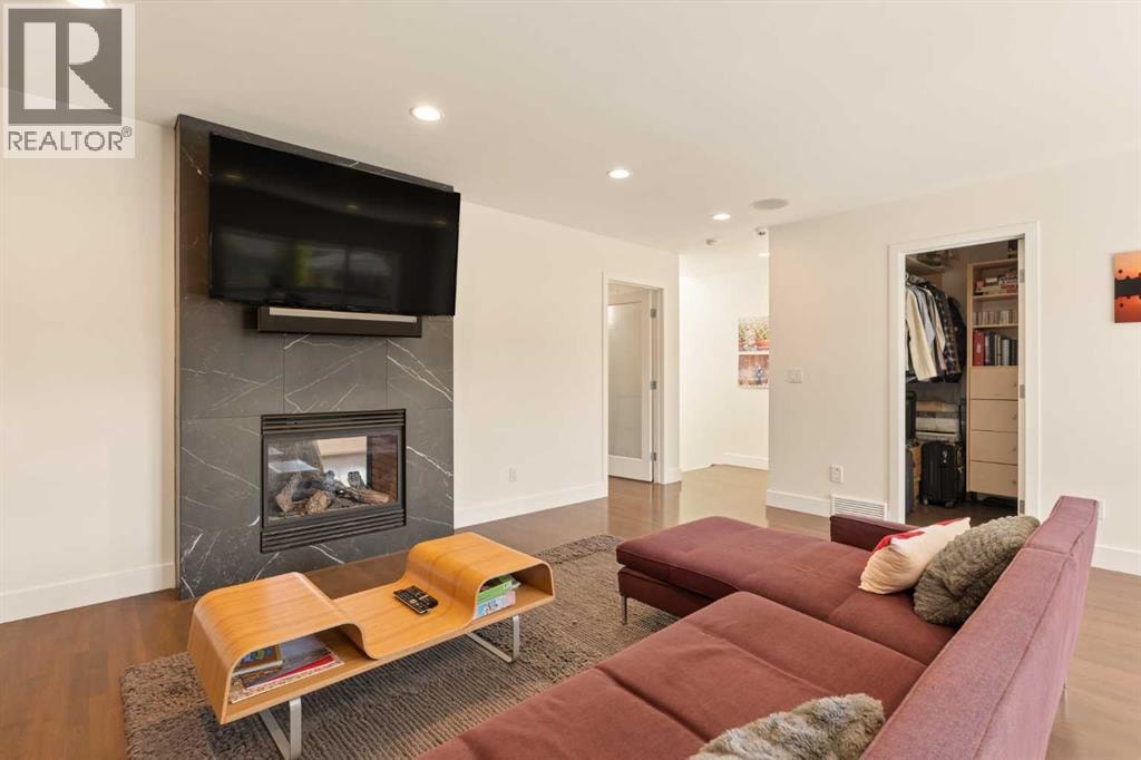 3923 15A Street SW — photo 34