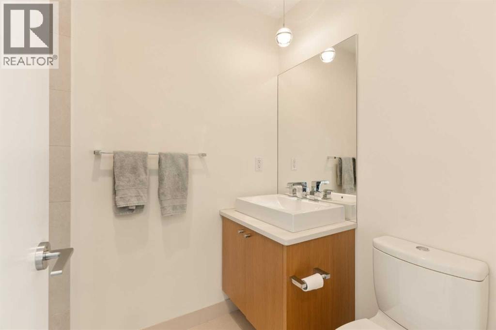 3923 15A Street SW — photo 38