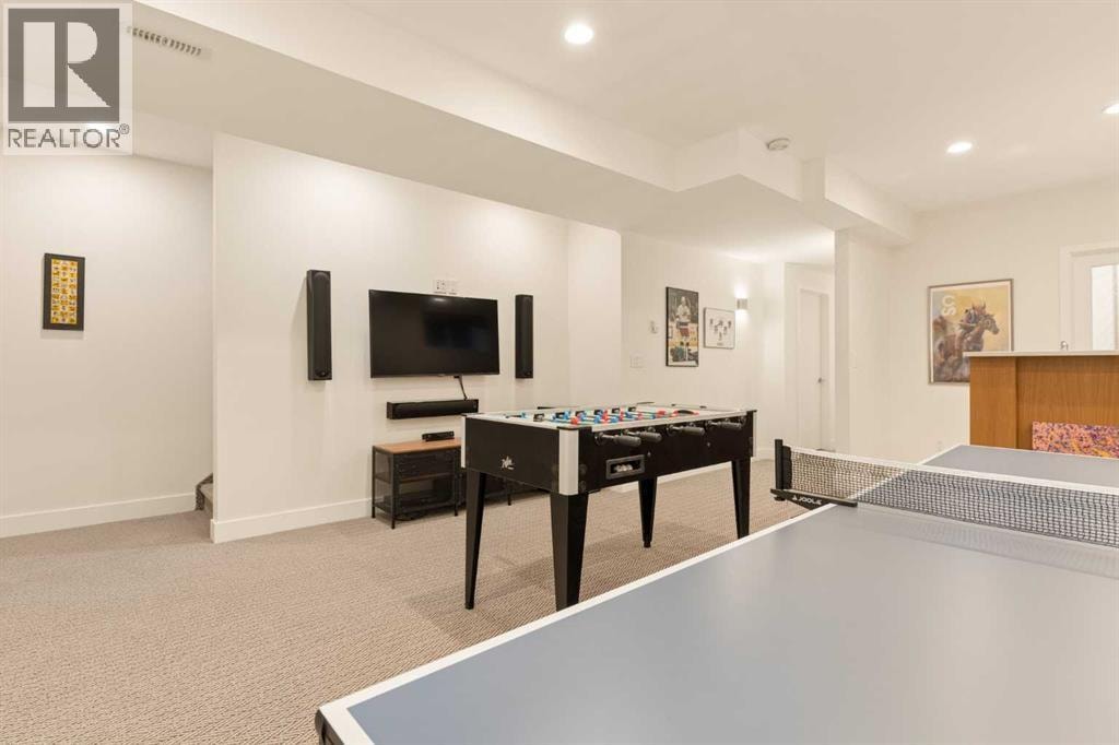3923 15A Street SW — photo 41