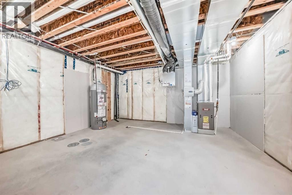 72 Carringwood Rise NW — photo 40
