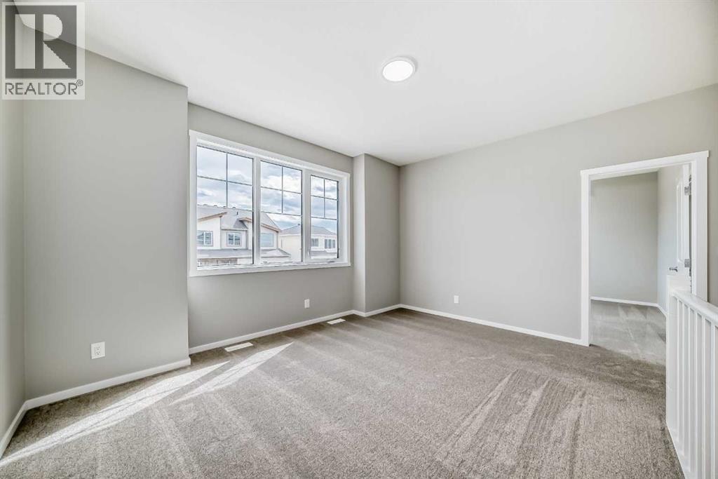 72 Carringwood Rise NW — photo 36