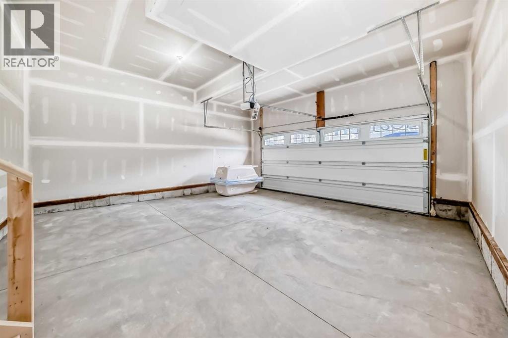 72 Carringwood Rise NW — photo 43