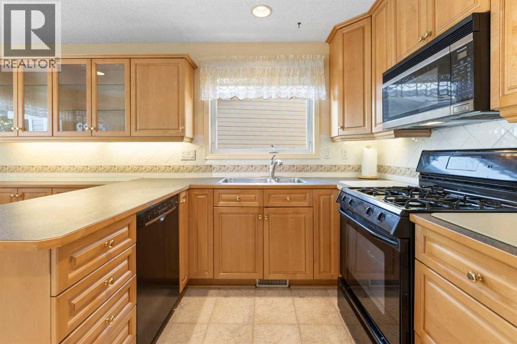 243 Radcliffe Place SE — photo 19