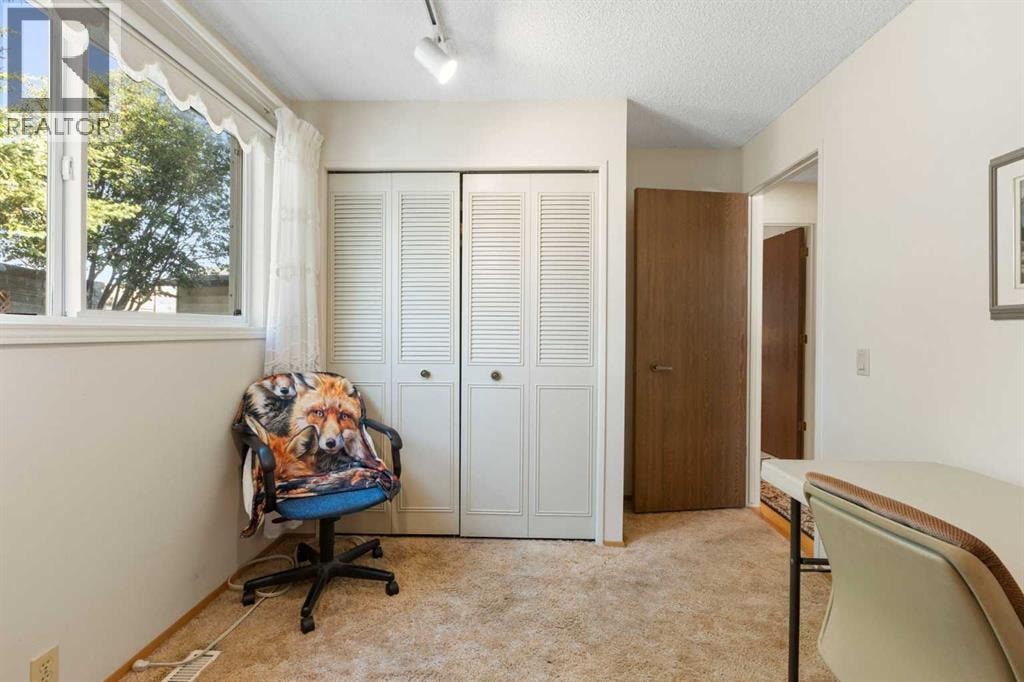 243 Radcliffe Place SE — photo 28