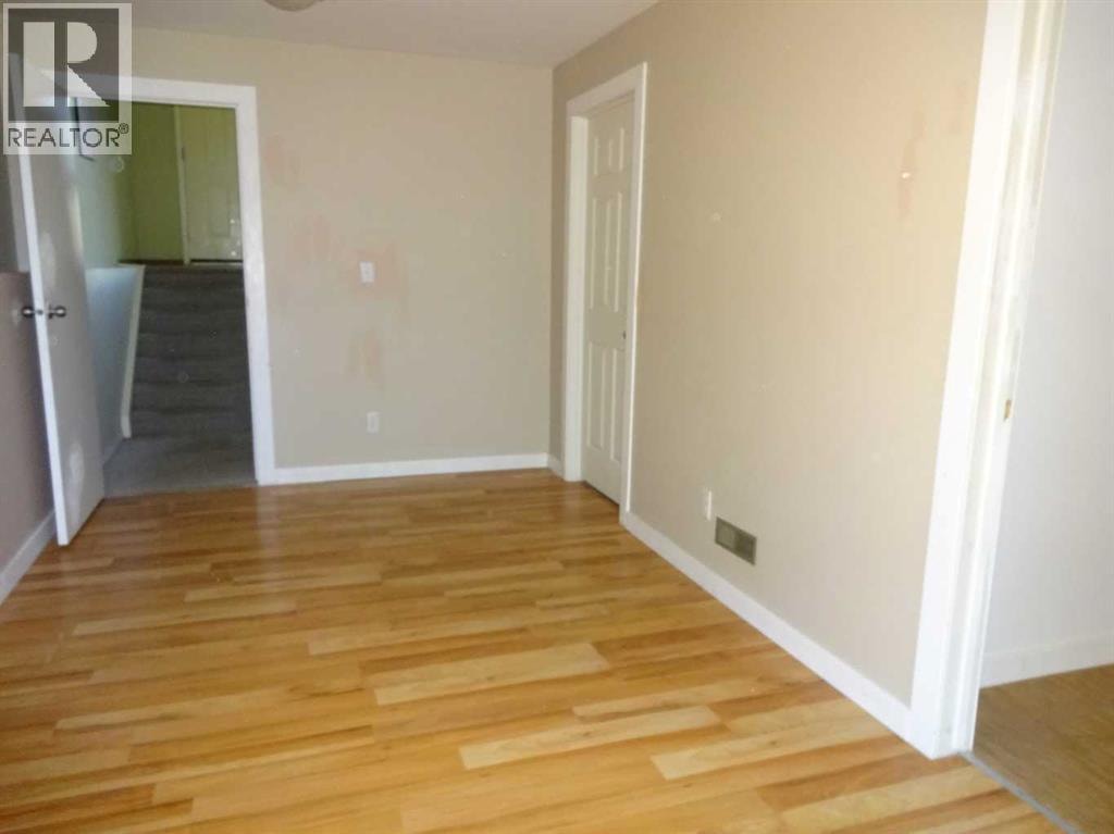250 Falmere Way NE — photo 8