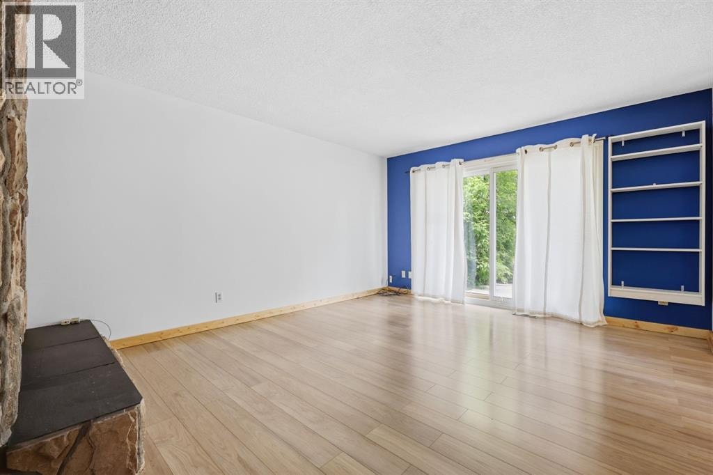 316 84 Avenue SE — photo 5