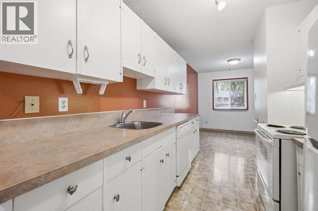 316 84 Avenue SE — photo 8