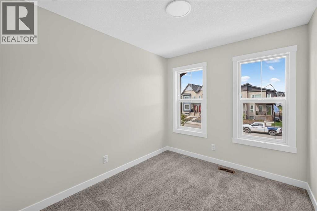 26 Starling Boulevard NW — photo 22