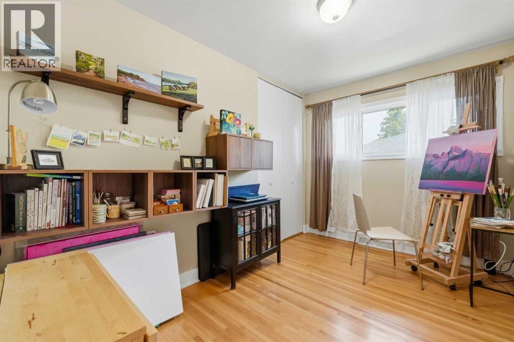 1439 90 Avenue SW — photo 34