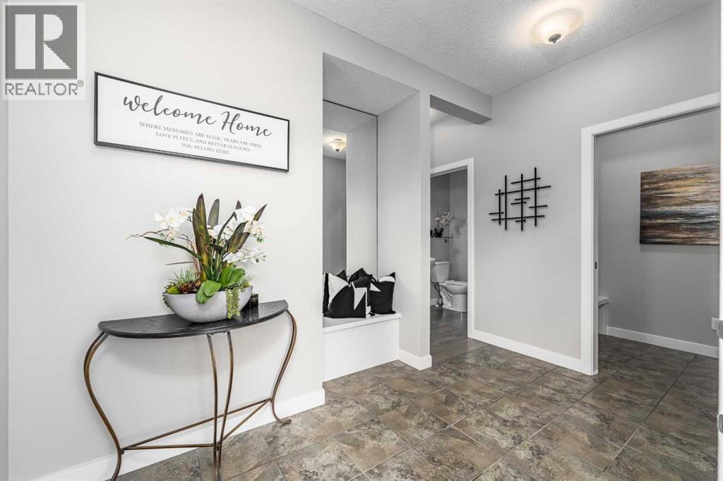 141 Copperpond Bay SE — photo 4