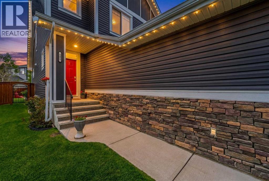 141 Copperpond Bay SE — photo 2