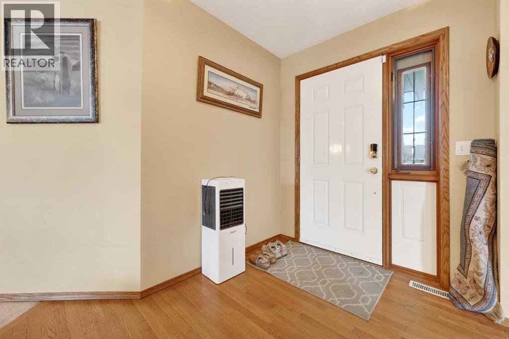 1124 Gleneagles Drive — photo 2