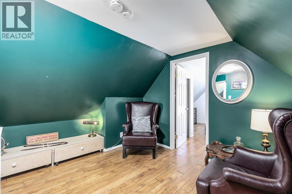 1517 12 Avenue SW — photo 31
