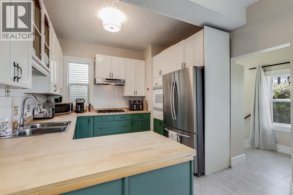1517 12 Avenue SW — photo 13