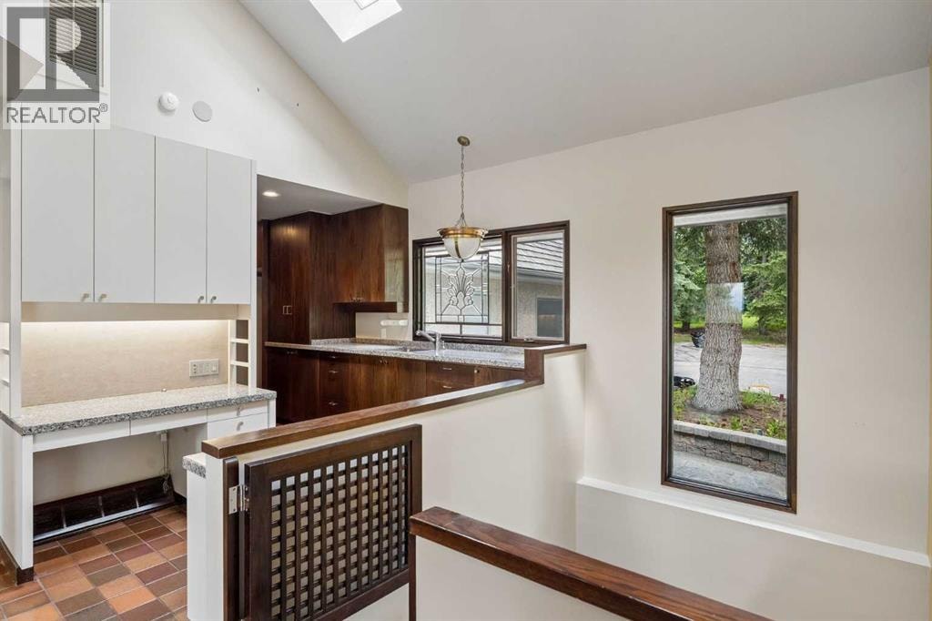 237 Escarpment Drive — photo 35