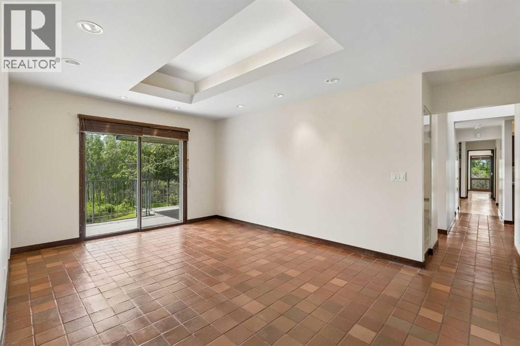 237 Escarpment Drive — photo 31