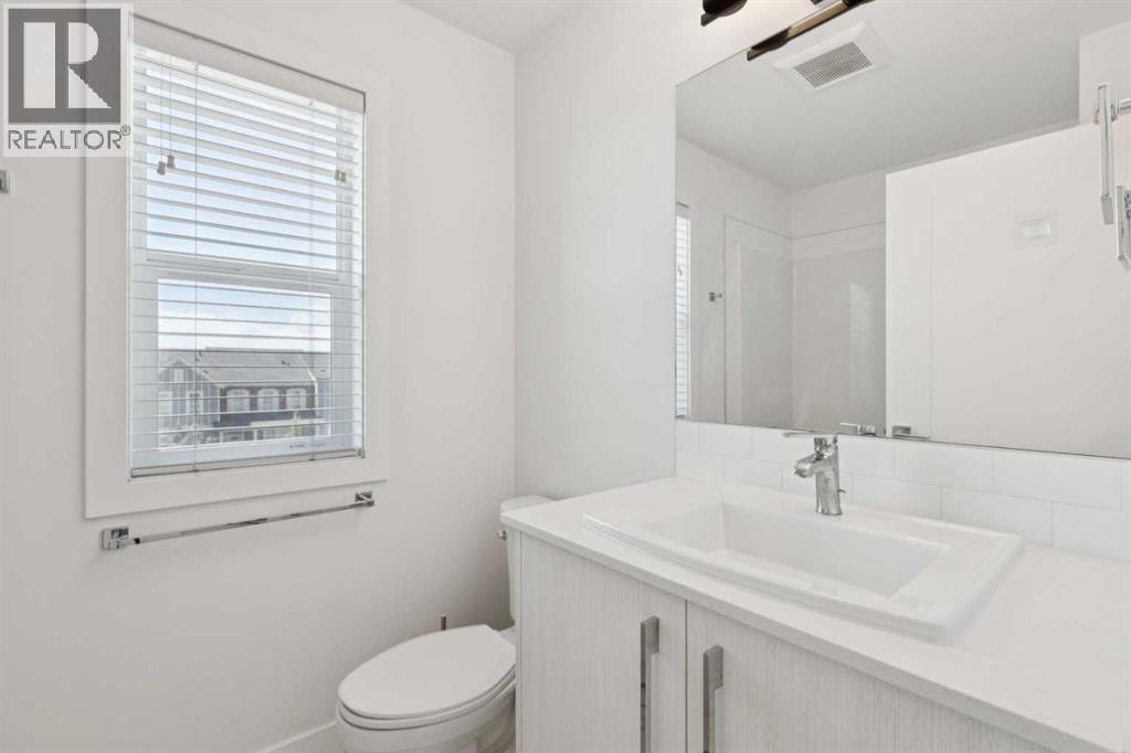 402, 669 Savanna Boulevard NE — photo 23