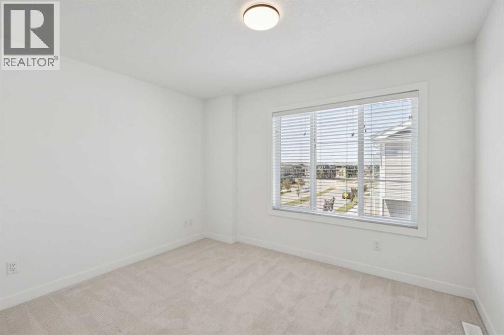 402, 669 Savanna Boulevard NE — photo 27