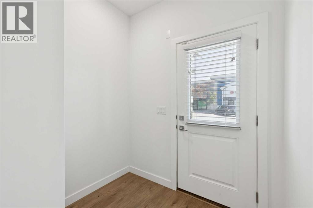 402, 669 Savanna Boulevard NE — photo 3