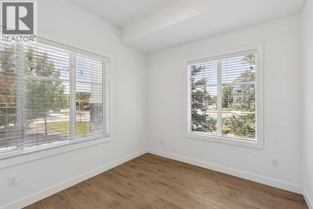 402, 669 Savanna Boulevard NE — photo 4