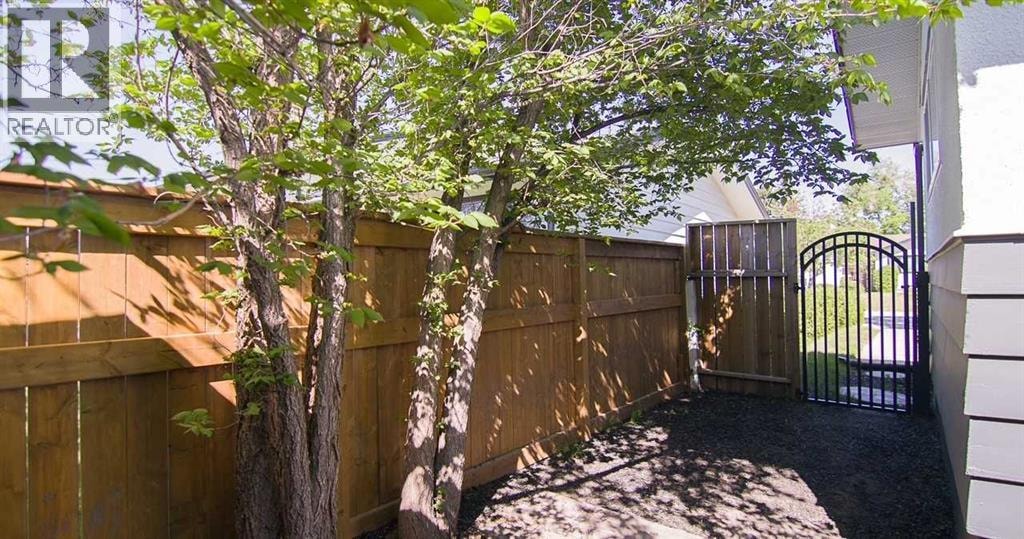 15 Hamlet Road SW — photo 36