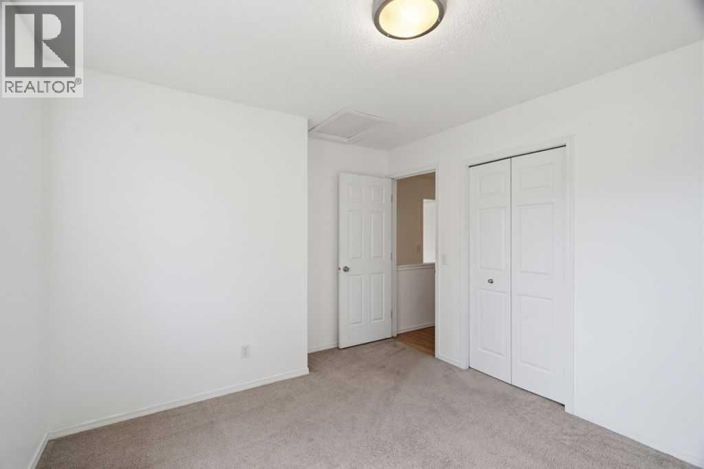690 Coventry Drive NE — photo 25