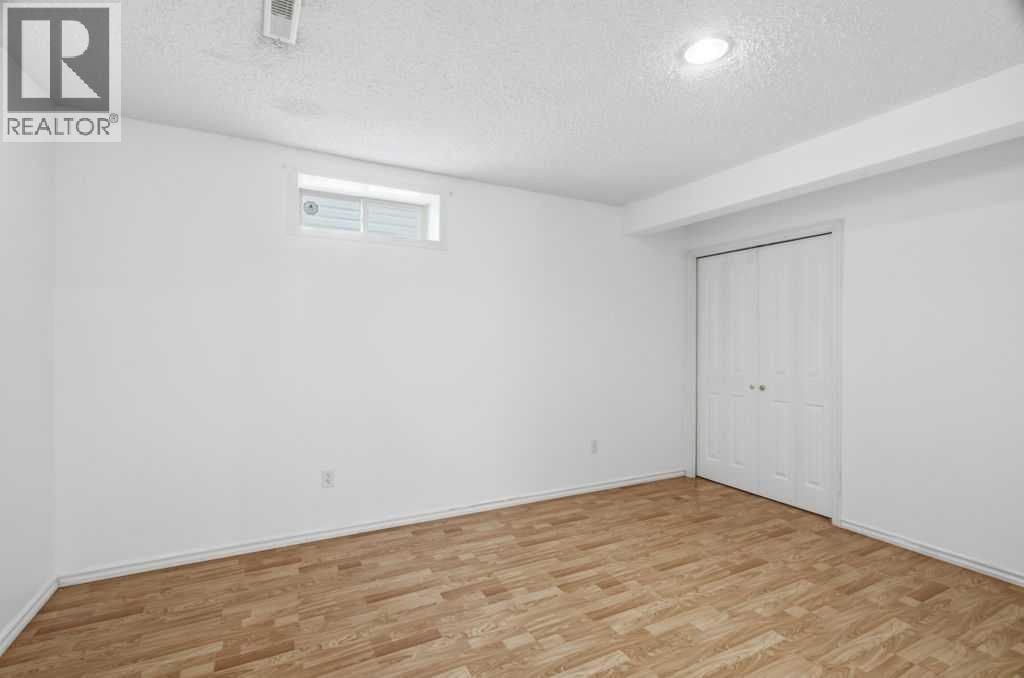 690 Coventry Drive NE — photo 42