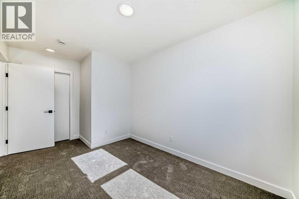 904, 30 Rochester View NW — photo 39