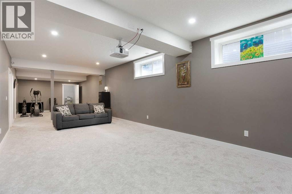 342 Hillcrest Circle SW — photo 35